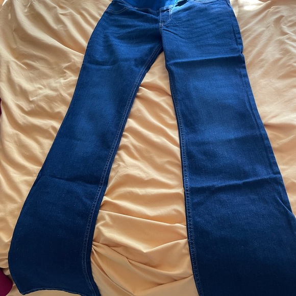 Maternity Wrangler Jeans Bootcut NWT - Picture 3 of 4